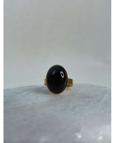 Bague Lana en acier doré avec pierre naturelle ovale – Atelier Jacie